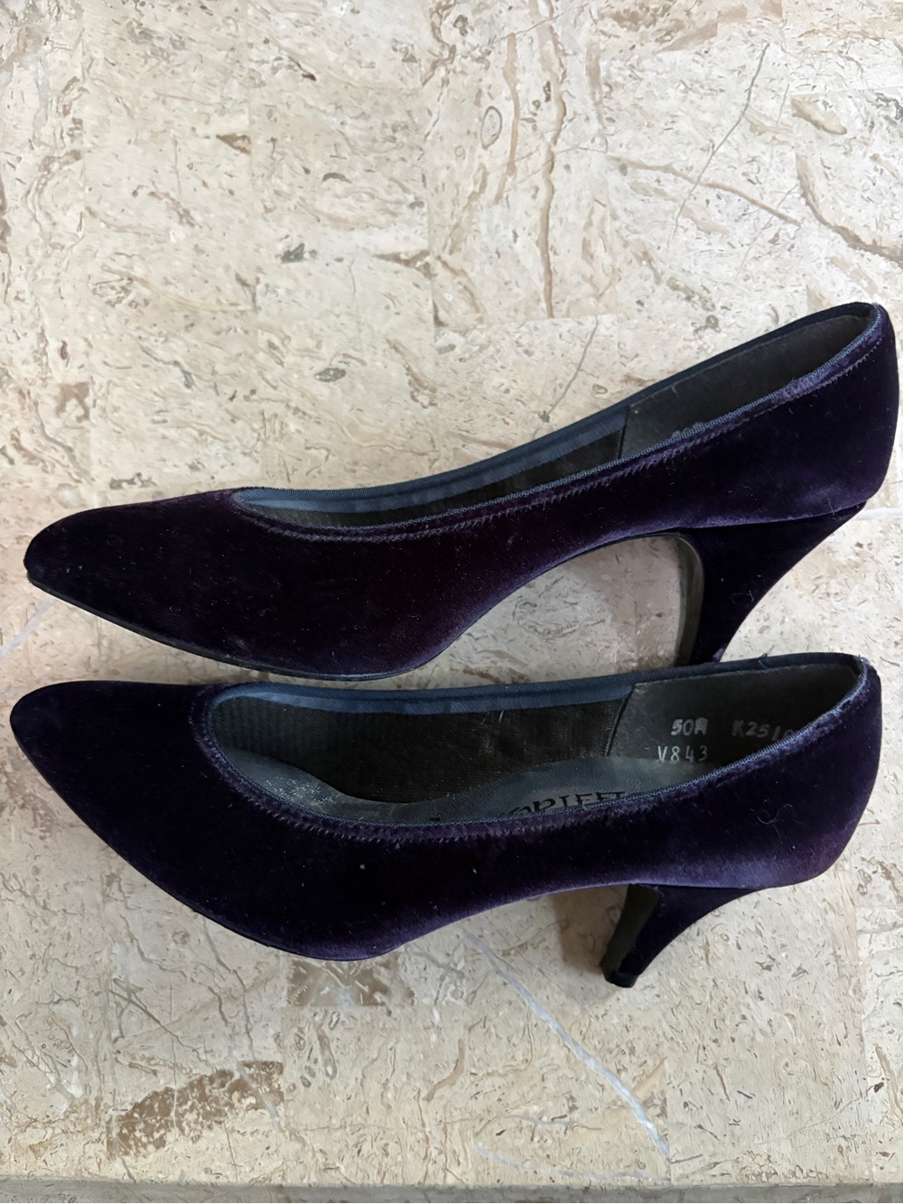 Elegant Vintage Velvet Dark Ink Heels Size 5 M USA